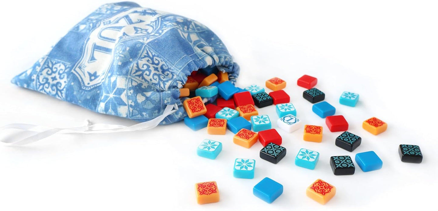 Azul Asmodee Azul Board Game - Award-Winning Tile-Placement Strategy Game, Beautiful Mosaic Art, Family Fun for early-stage & Adults, Ages 8+, 2-4 Players, 30-45 Minute Playtime