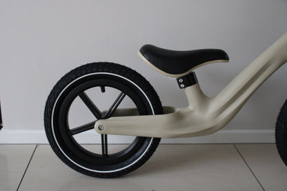 Baby360 GLIDE Toddler Balance Bike – Adjustable Seat, Lightweight Frame, No Pedals