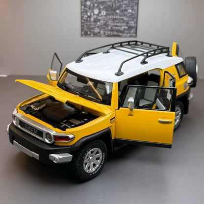Toyota FJ Cruiser 1:24 Alloy Diecast Model Car | Sound & Light FX | Pull Back & Go | Off-Road Adventure Toy (8.5" x 3.5" x 3.8")