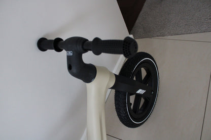 Baby360 GLIDE Toddler Balance Bike – Adjustable Seat, Lightweight Frame, No Pedals